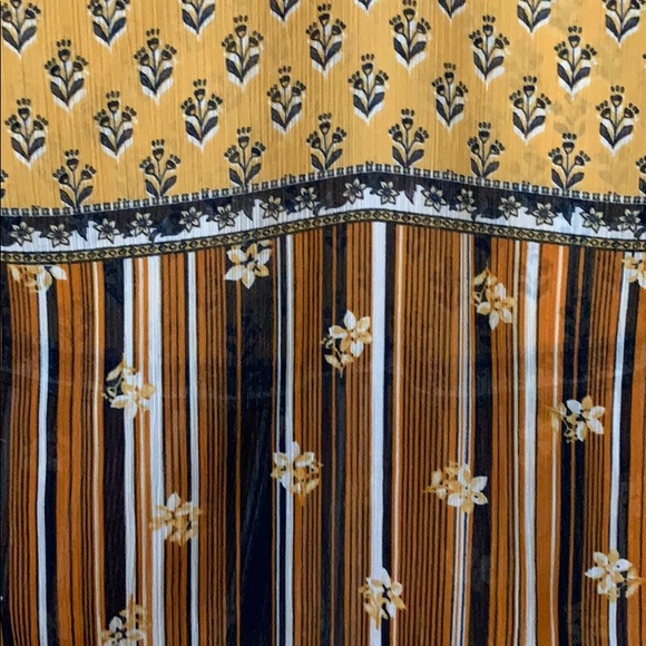 Women’s baby doll polyester blouse - Picture 3 of 3